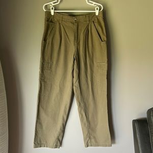 Columbia Men’s Khaki Cargo Pants